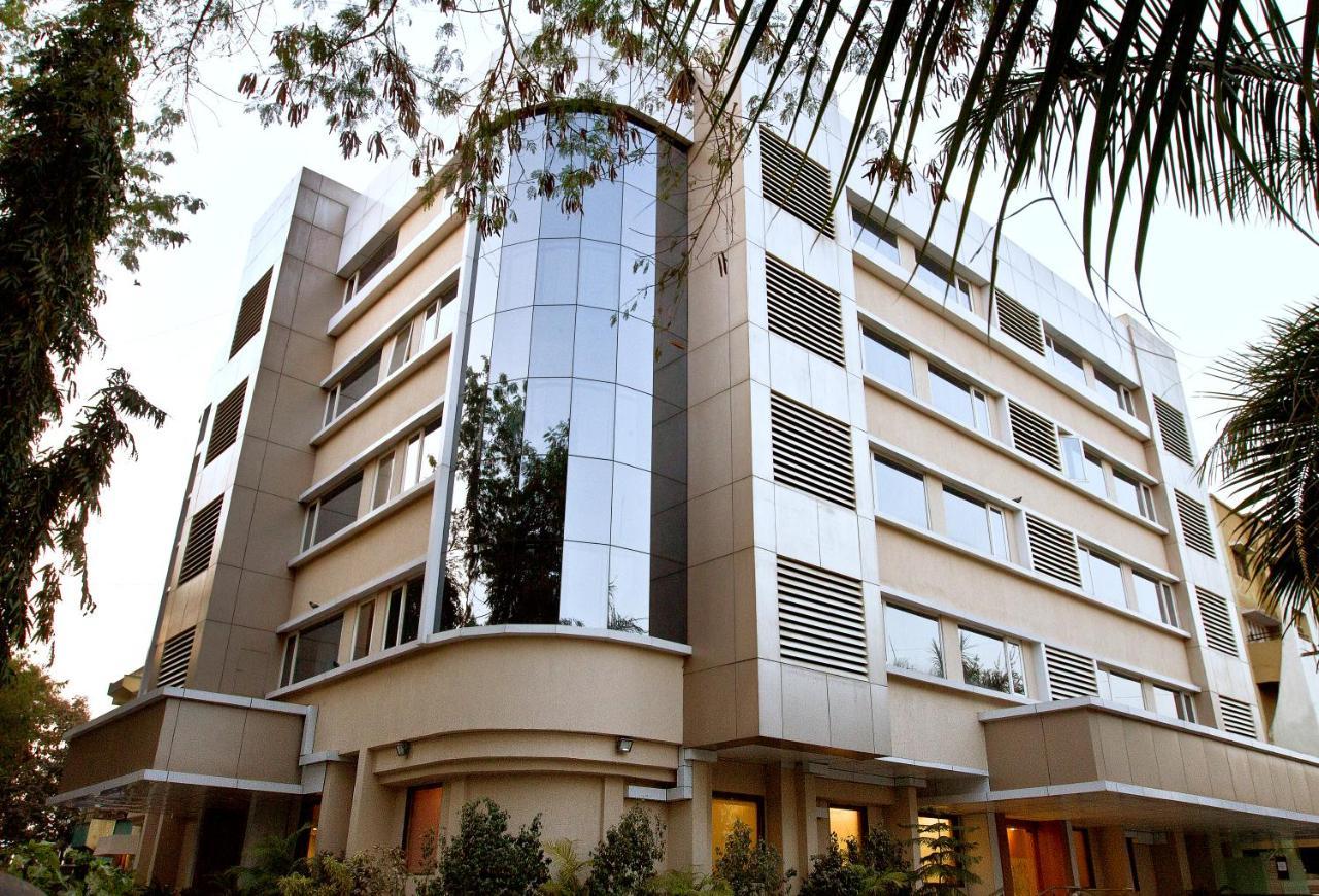 7 Apple Pimpri Pune 3*
