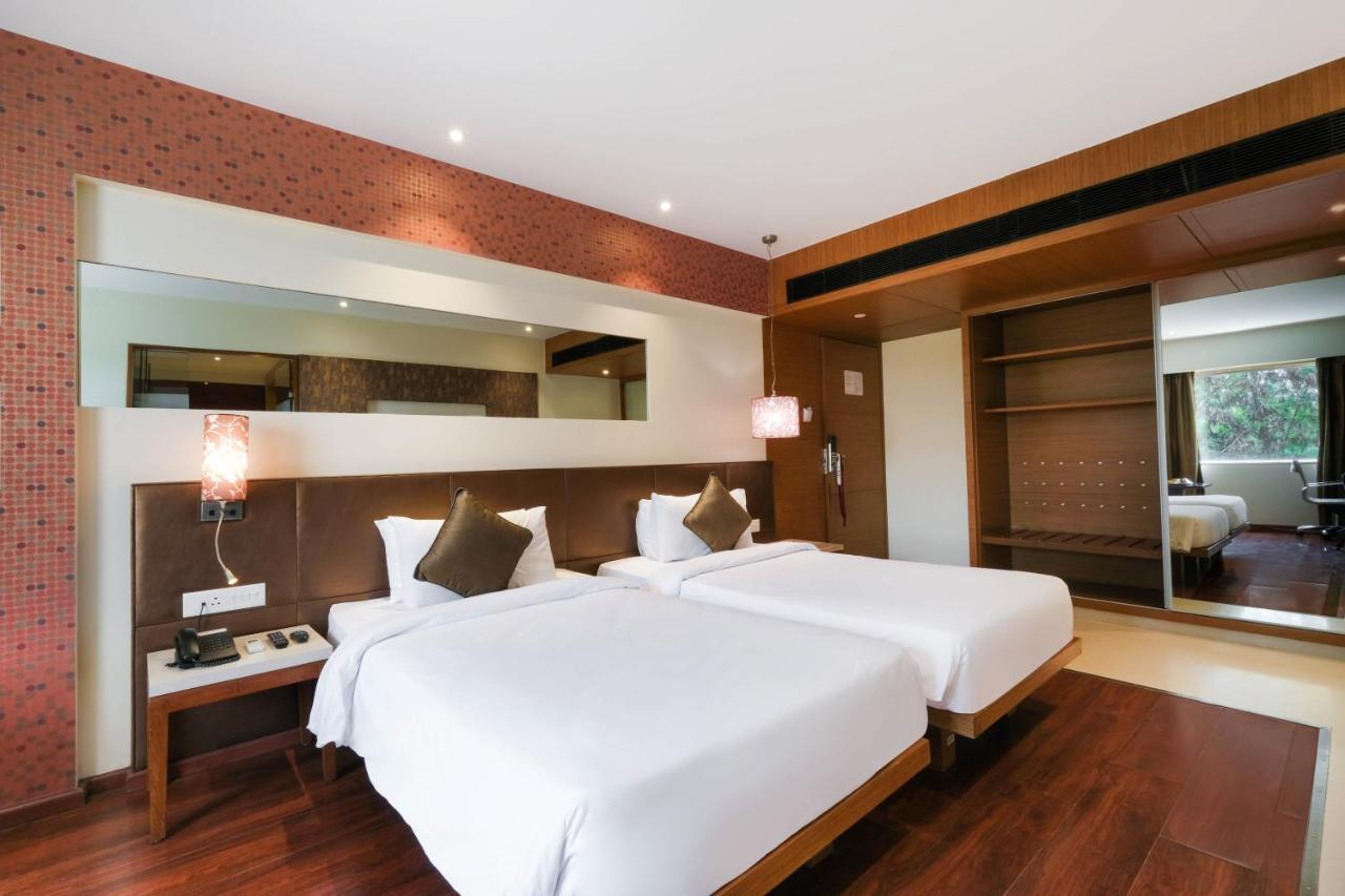 7 Apple Pimpri Pune