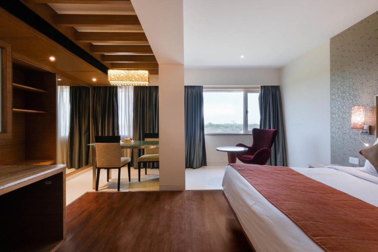 Hotel 7 Apple Pimpri Pune