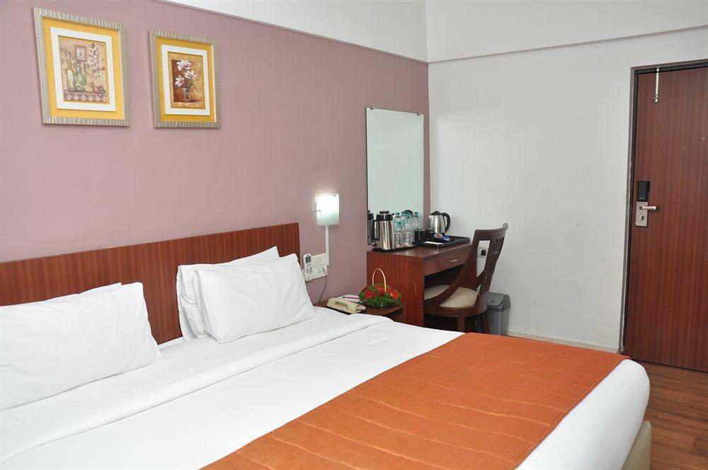 7 Apple Pimpri Pune Hotel