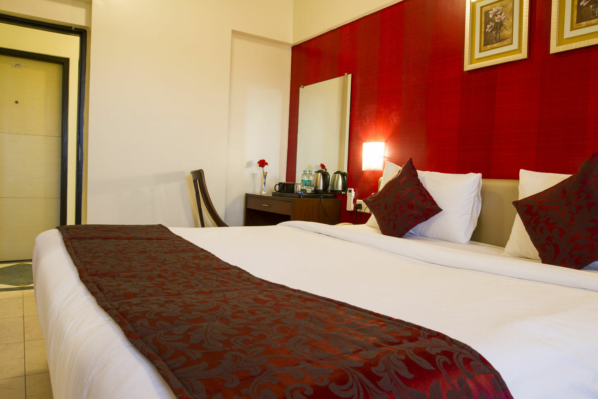 7 Apple Pimpri Pune Hotel Arvi
