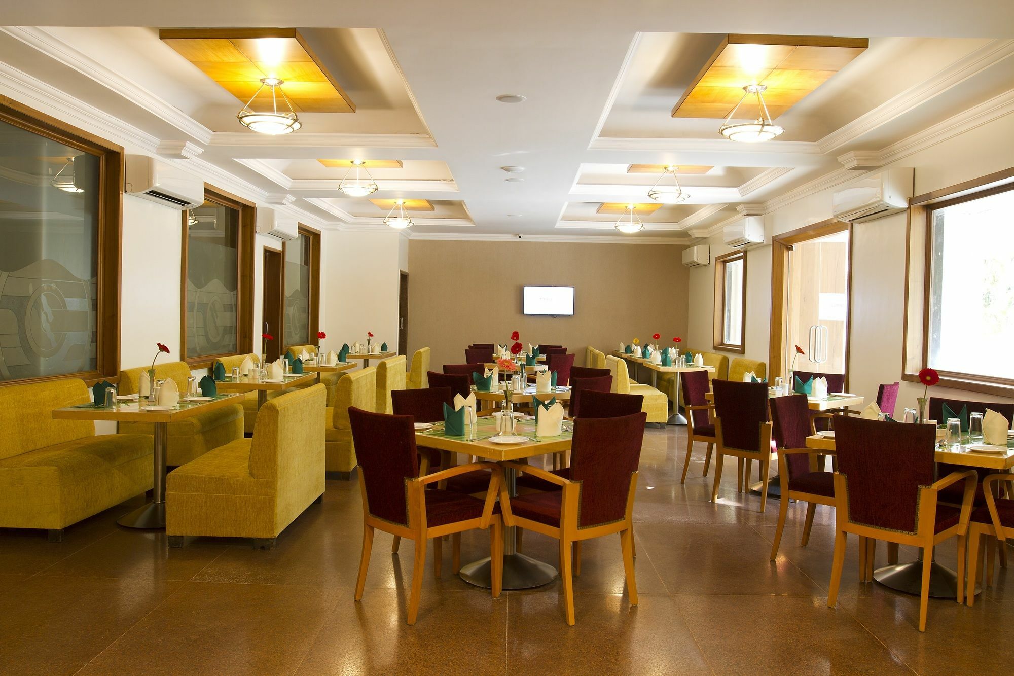 Hotel 7 Apple Pimpri Pune Arvi