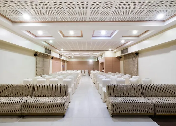 7 Apple Hotel Pimpri Pune