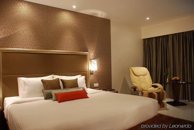 Hotel 7 Apple Pimpri Pune Arvi