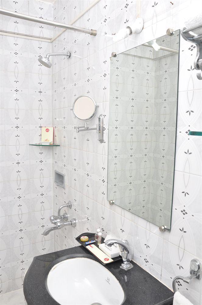 7 Apple Pimpri Pune Hotel 3*