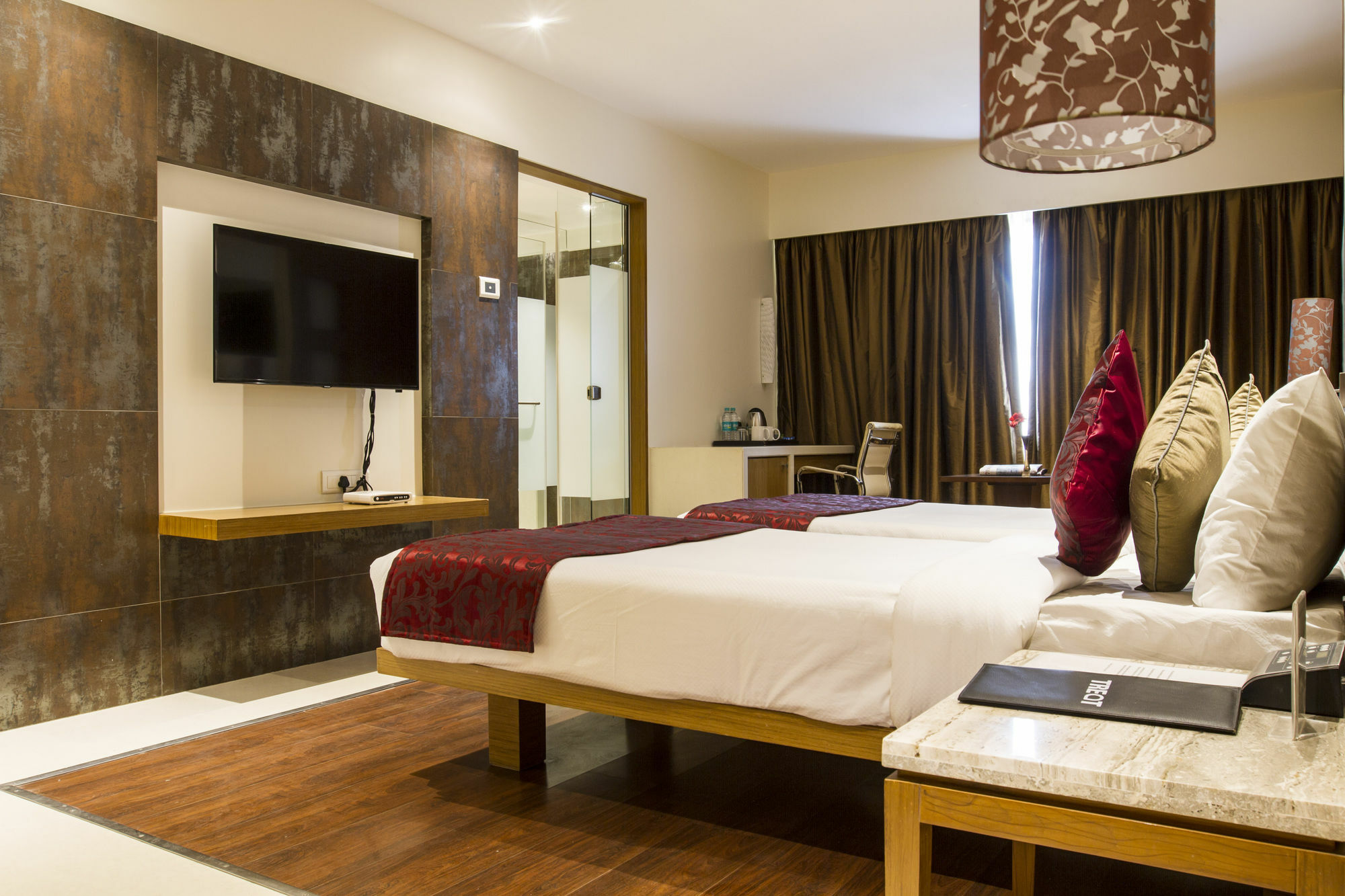 7 Apple Pimpri Pune Hotel